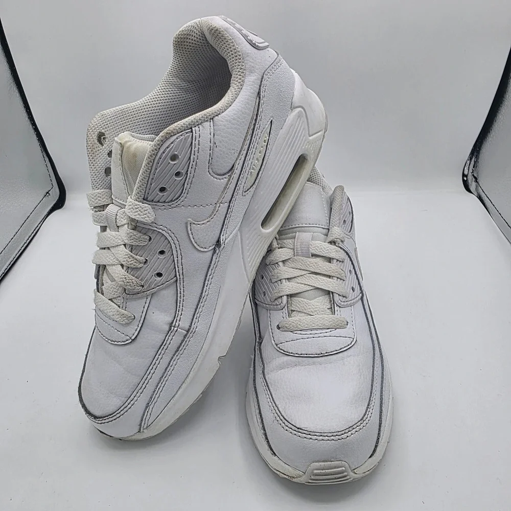Nike Air Max 90 White Metallic Silver HF6358-102 Kids 4Y Womens 5.5 Sneaker